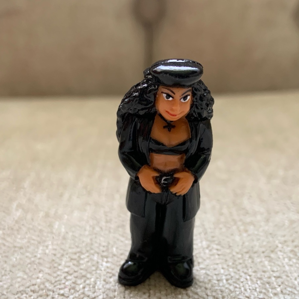 Stylish Black mini Figurine “La Nagra “ collectable